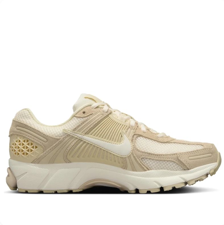 Nike Low-Top Sneakers - Beige & Cream with Textured Details