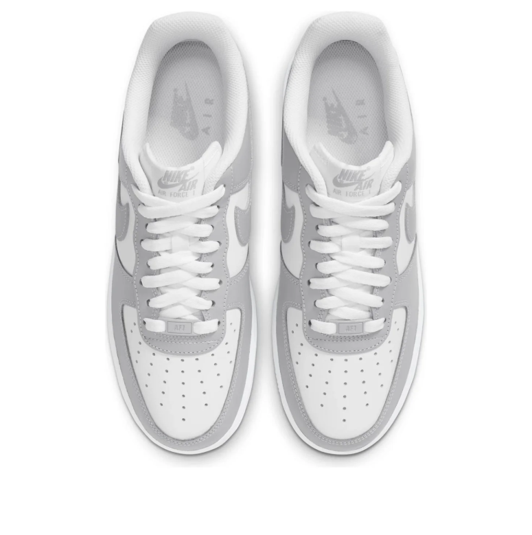 Nike Low-Top Sneakers - Light Gray & White