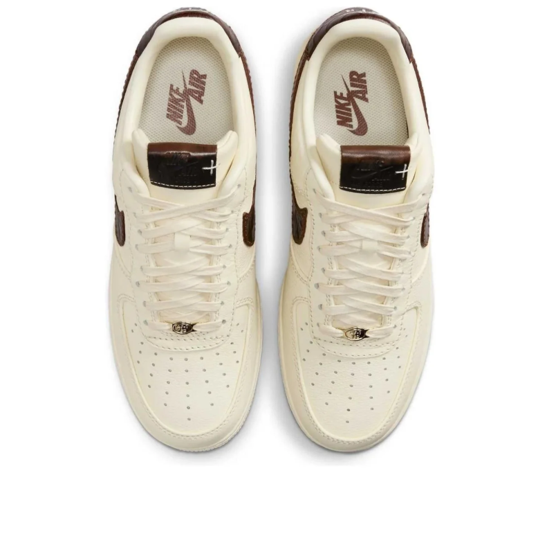 Nike Low-Top Sneakers - Cream White with Dark Brown Swoosh