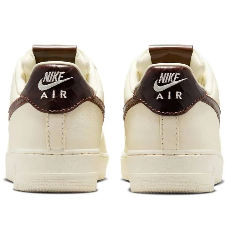 Nike Low-Top Sneakers - Cream White with Dark Brown Swoosh