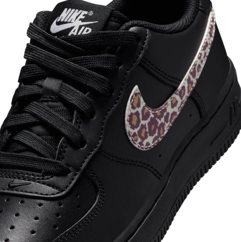 Nike Low-Top Sneakers - Black with Leopard-Print Swoosh
